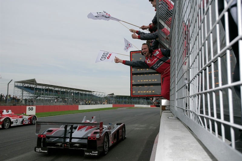 Silverstone08-Finish-2679.jpg